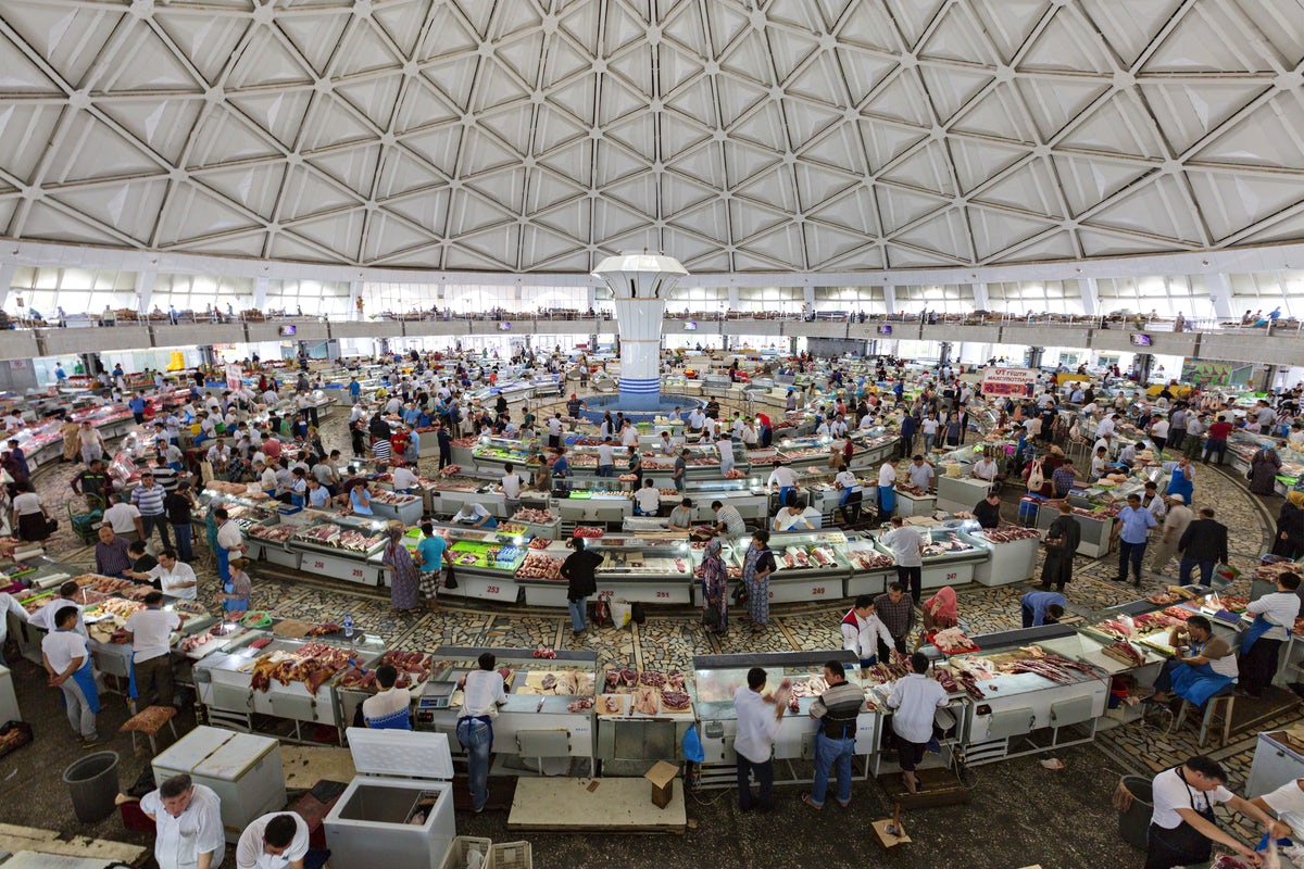 Shopping in Bazaars 
